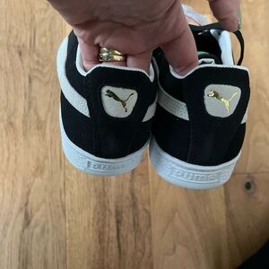 PUMA Men’s Suede Classic Black Leather Sneaker Size 9 NWT with Box and Tags